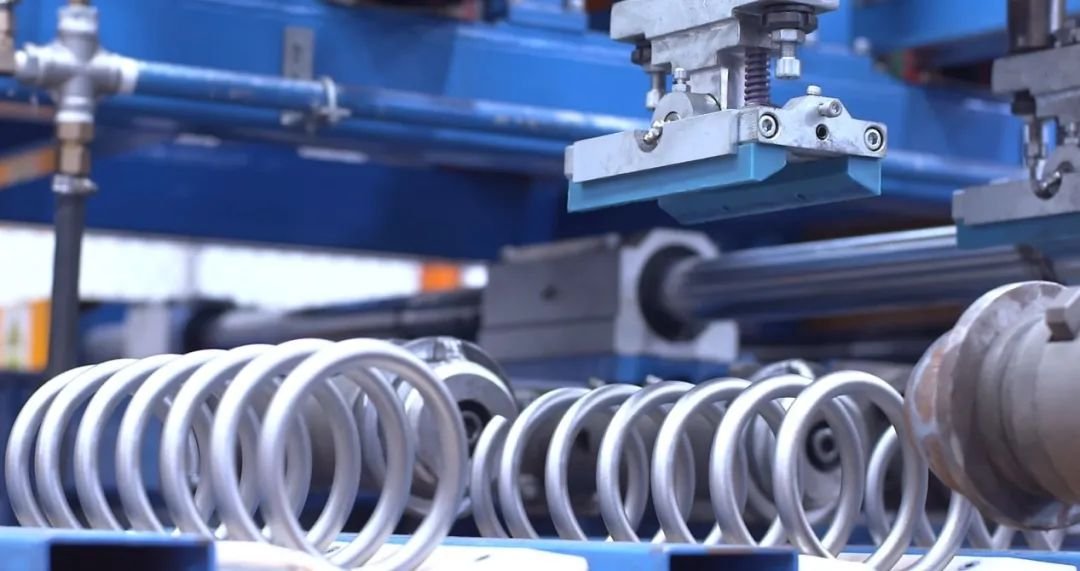 旭龙弹簧生产场景